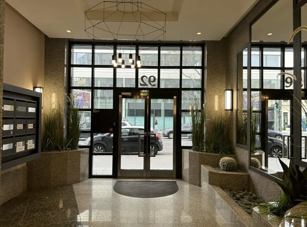 Office in Lyon for lease Lobby- Image 1 of 9