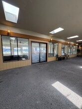 698 Ocean Shores Blvd NW, Ocean Shores, WA for lease Interior Photo- Image 1 of 4