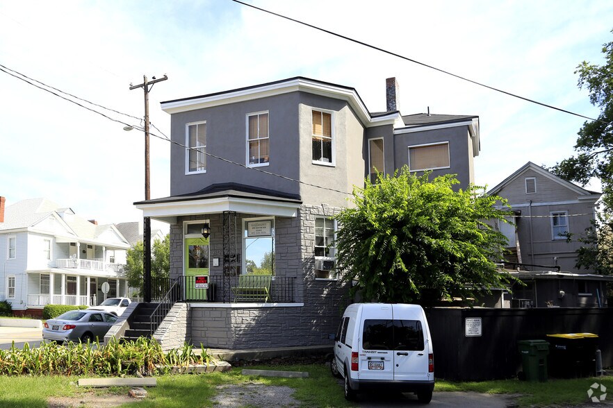 2312 Abercorn St, Savannah, GA à vendre - Photo du bâtiment - Image 2 de 33