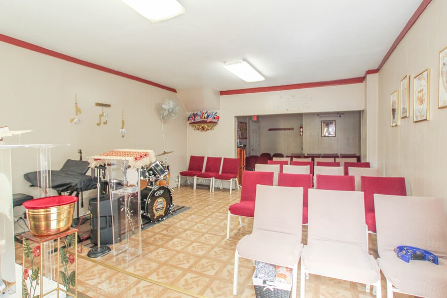 813-815 E 4th St, Bethlehem, PA for lease - Interior Photo - Image 2 of 8