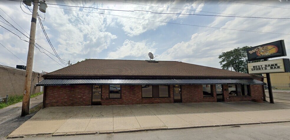 1305 Stringtown Rd, Evansville, IN for sale - Building Photo - Image 1 of 2