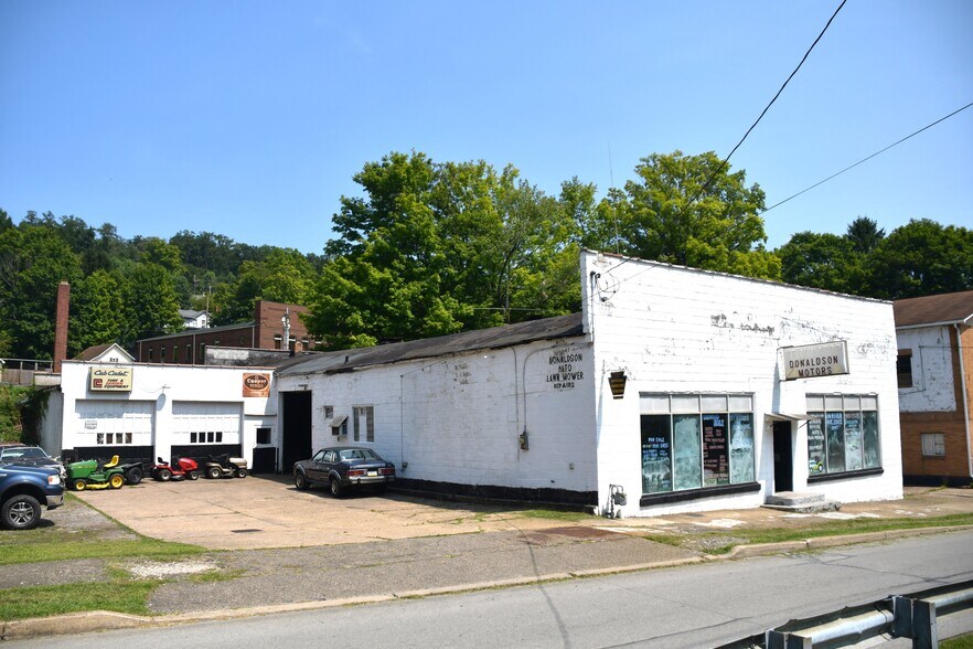 714 River Ave, Emlenton, PA à vendre - Photo du bâtiment - Image 2 de 27