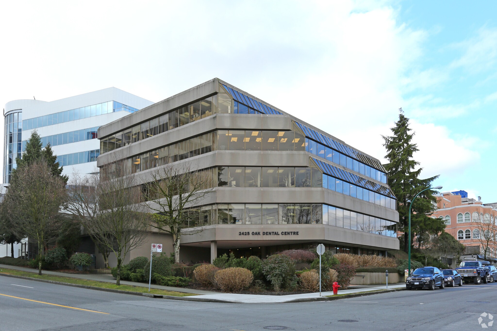 2425 Oak St, Vancouver, BC for sale Primary Photo- Image 1 of 1