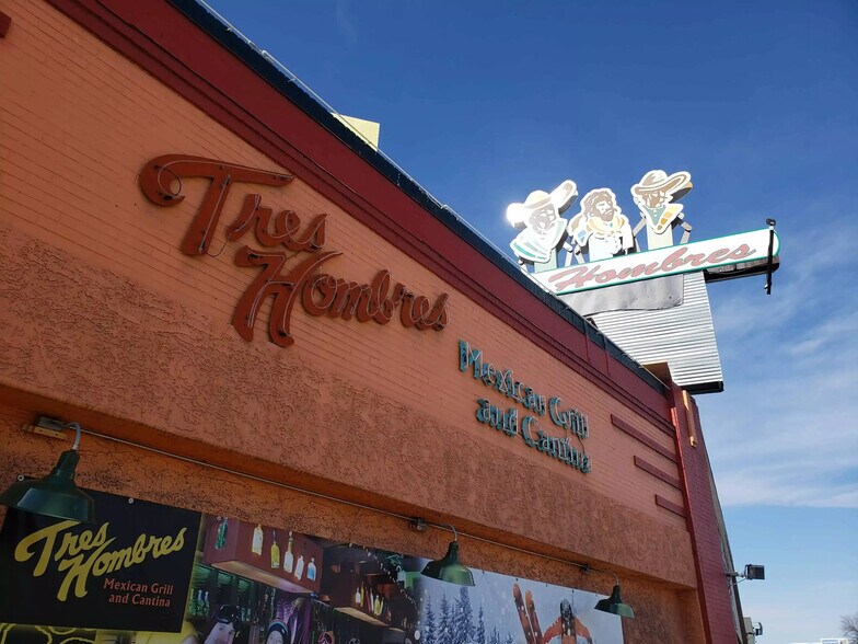 3298 Highland Dr, Salt Lake City, UT à vendre - Photo du bâtiment - Image 3 de 10