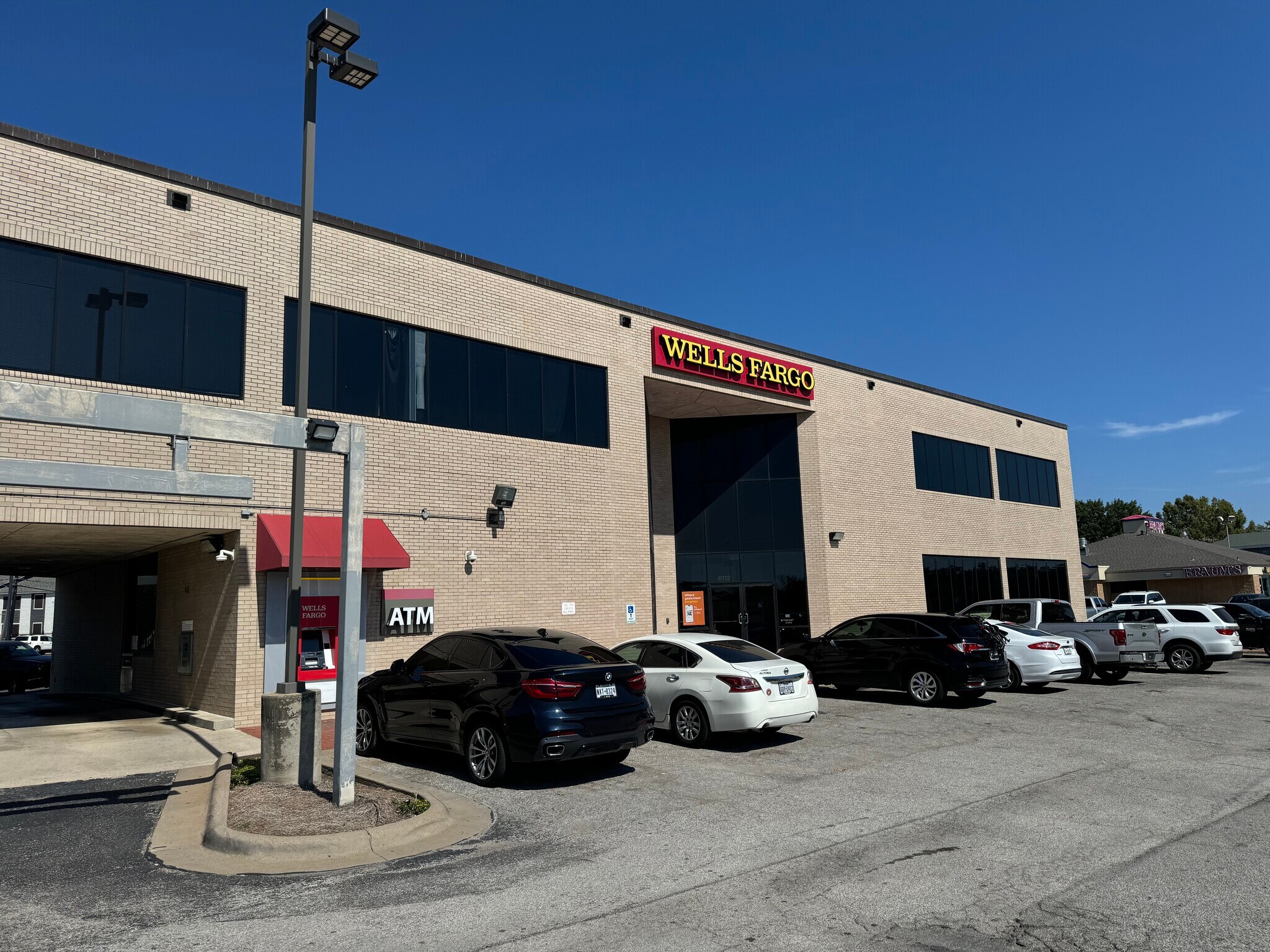 6112 McCart Ave, Fort Worth, TX à louer Photo du bâtiment- Image 1 de 13