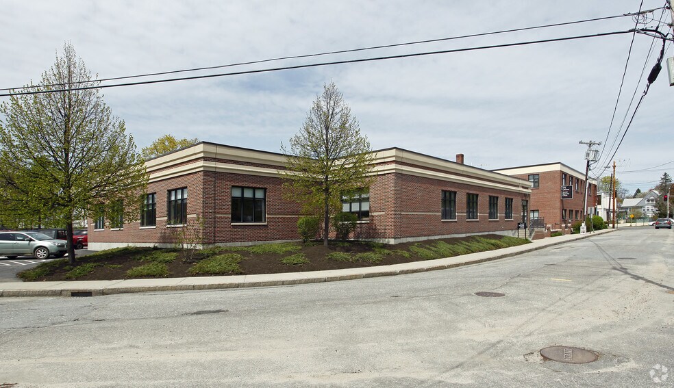 550 Forest Ave, Portland, ME à louer - Photo du bâtiment - Image 3 de 35
