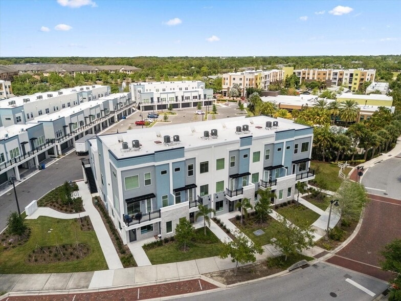 Oviedo On The Park, Oviedo, FL for lease - Building Photo - Image 2 of 30