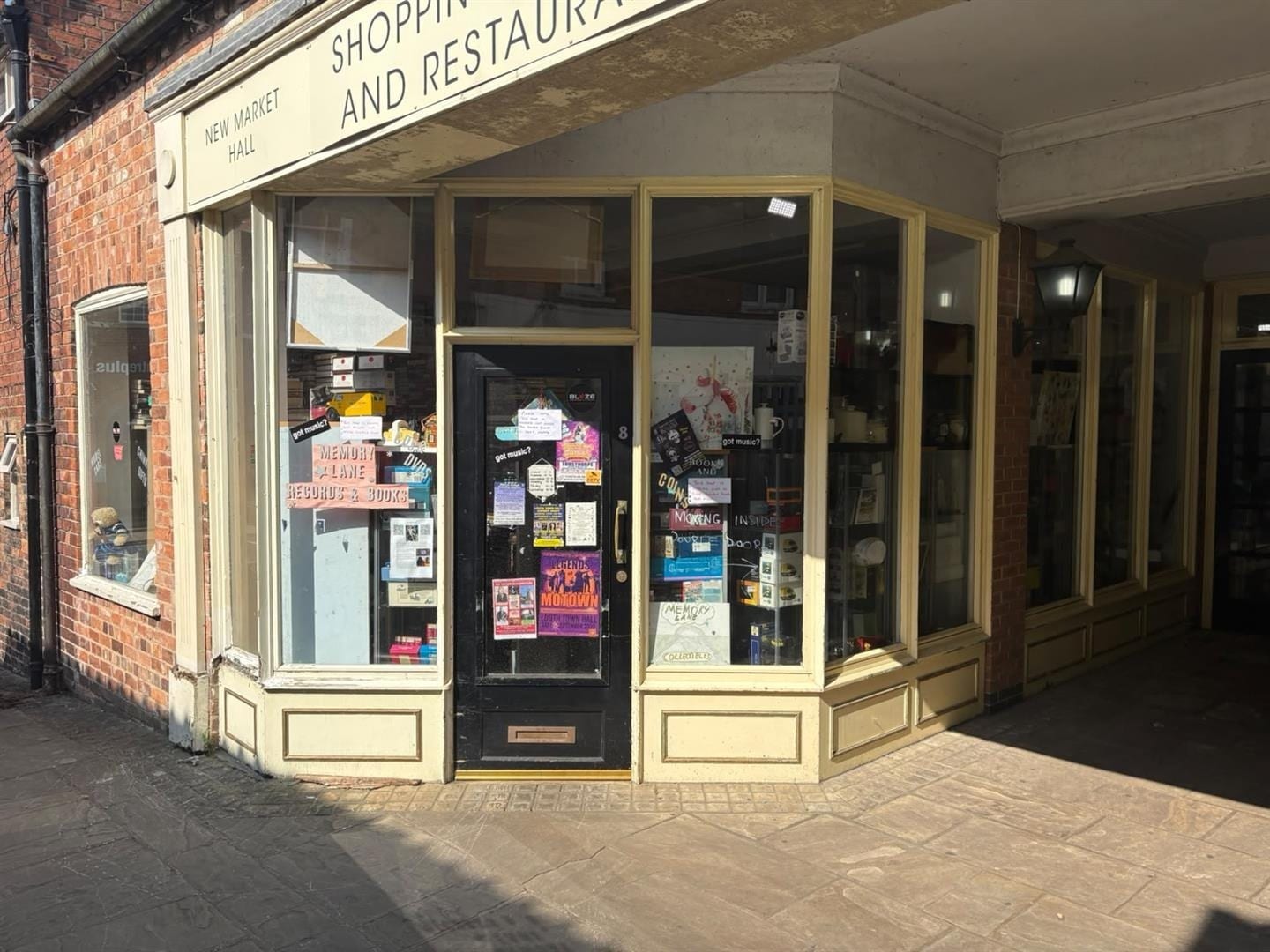 Cornmarket, Louth for lease Building Photo- Image 1 of 3
