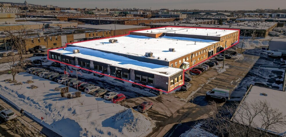 600-650 Boul Lebeau, Montréal, QC for lease - Primary Photo - Image 1 of 5