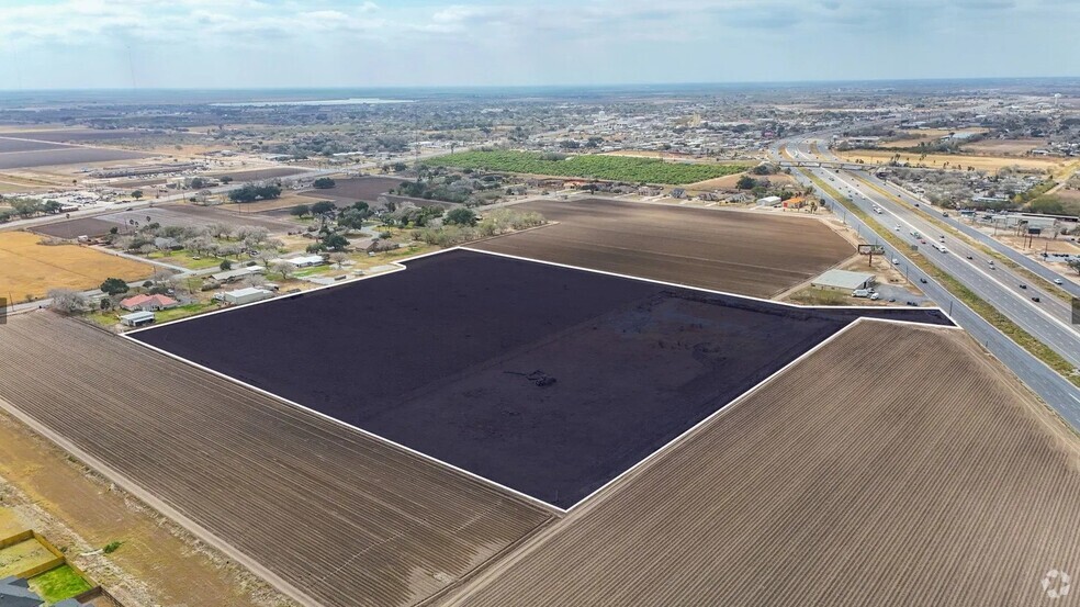 13432 United States Highway 83 Expressway, La Feria, TX for sale - Primary Photo - Image 1 of 6