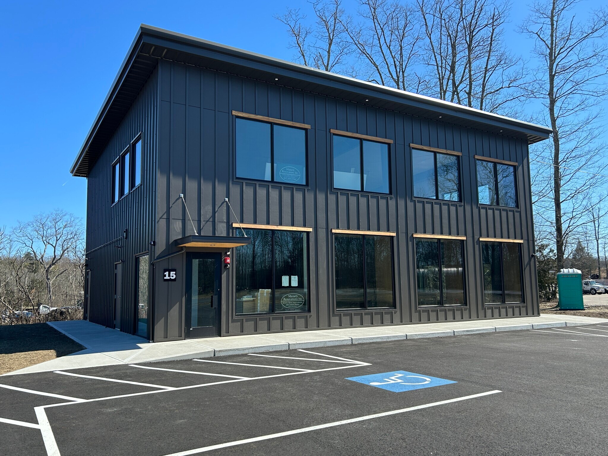 7 Maclellan Dr, Eliot, ME for lease Primary Photo- Image 1 of 5