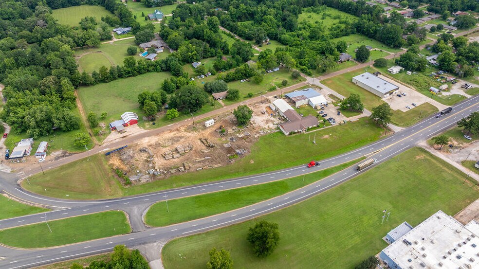 189 N 1st St, Timpson, TX à vendre - Photo du bâtiment - Image 2 de 18