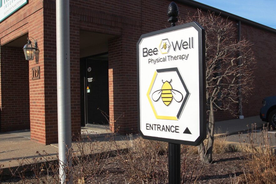 119 N Court St, Medina, OH à louer - Photo du bâtiment - Image 1 de 15