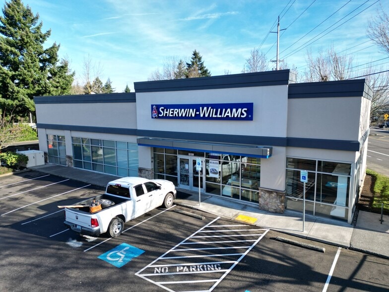 10075 SW Barbur Blvd, Portland, OR for sale - Building Photo - Image 2 of 8