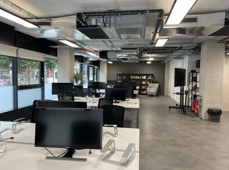 Temple Way, Bristol for lease - Interior Photo - Image 2 of 3