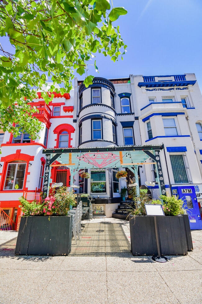 More details for 2337 18th St NW, Washington, DC - Retail for Lease
