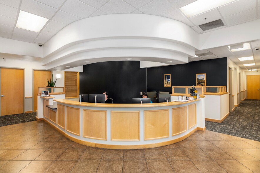 1846 E Innovation Park Dr, Oro Valley, AZ for lease - Lobby - Image 2 of 8