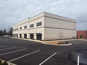 4105 Commerce Street, Flowery Branch, GA for lease Interior Photo- Image 2 of 18