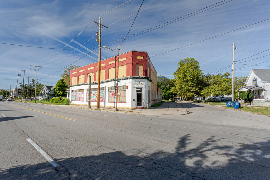 2531 N Detroit Ave, Toledo, OH à vendre - Photo principale - Image 1 de 24