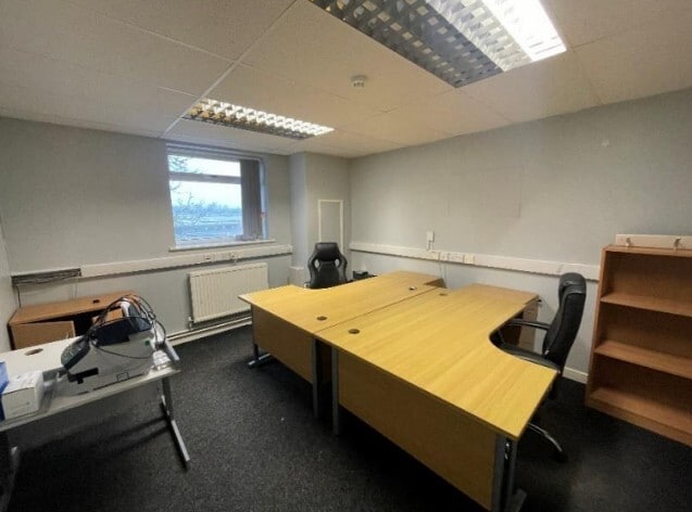 Gladiator Way, Rugby for lease - Interior Photo - Image 3 of 3