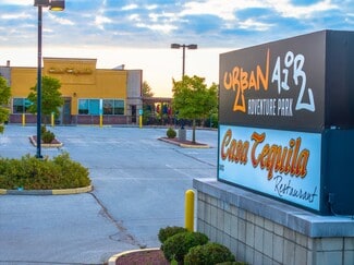 Plus de détails pour 2423 N Kossow Rd, Waukesha, WI - Commerce de détail à vendre