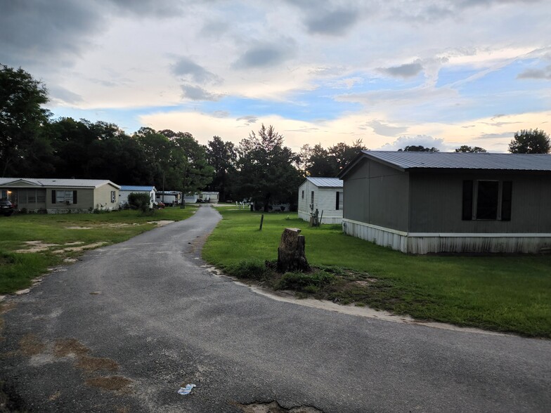 208 Drive-In Trailer Park, Madison, FL for sale - Building Photo - Image 1 of 1