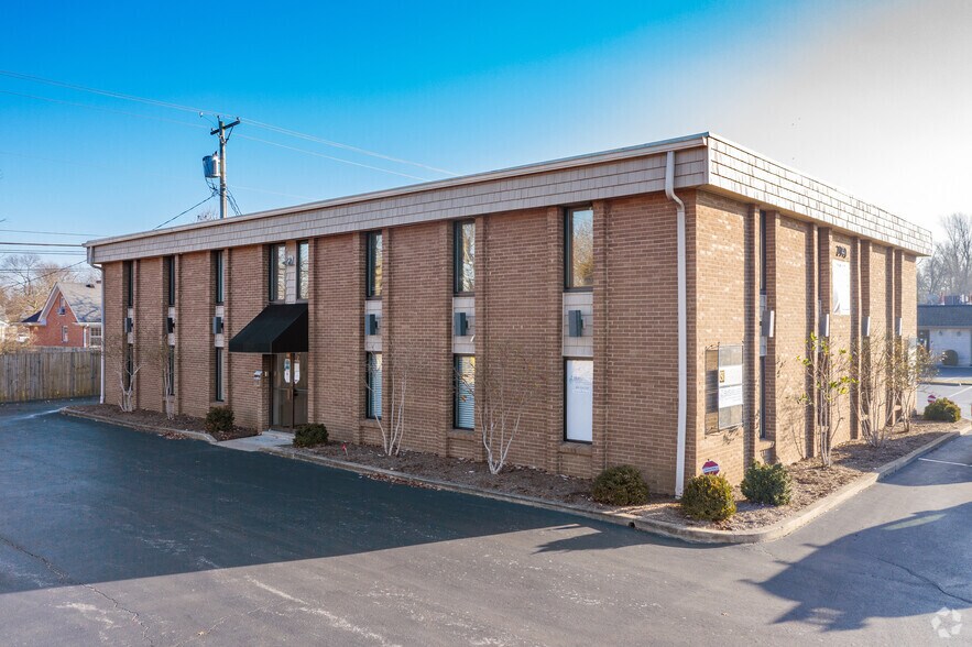 2040 Regency Rd, Lexington, KY à louer - Photo du bâtiment - Image 2 de 4