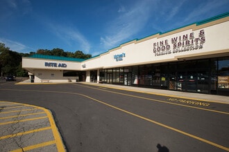 1130 Perry Hwy, Pittsburgh, PA à louer Photo du bâtiment- Image 2 de 2