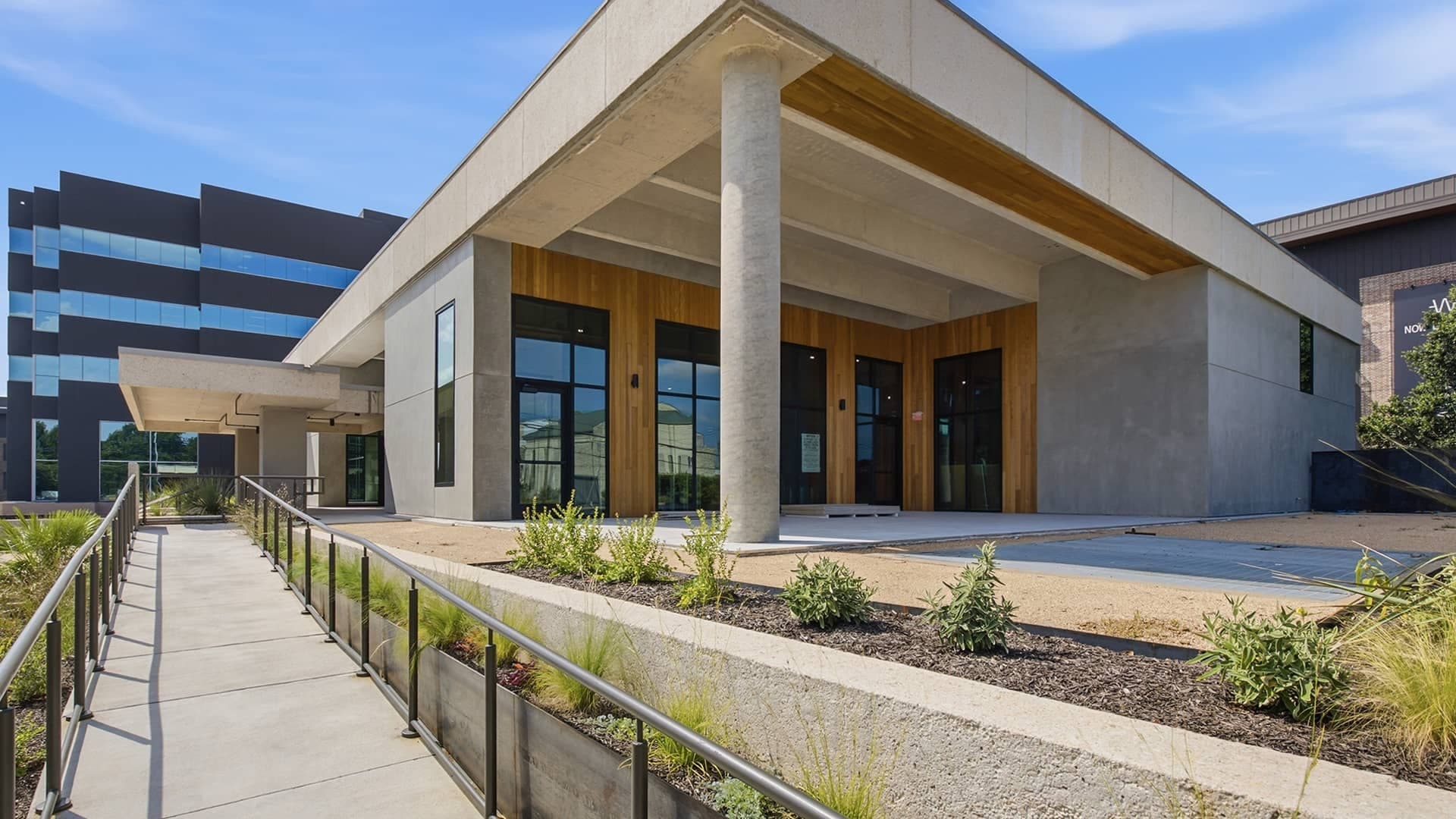 7600 Burnet Rd, Austin, TX for lease Building Photo- Image 1 of 11