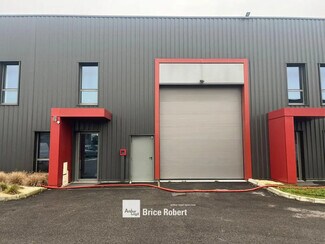 Plus de détails pour Bureau, Local d'activités à louer