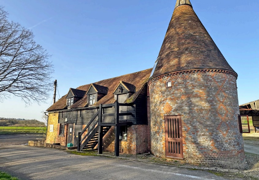 Cherry Gardens Hl, Groombridge for lease - Building Photo - Image 1 of 3