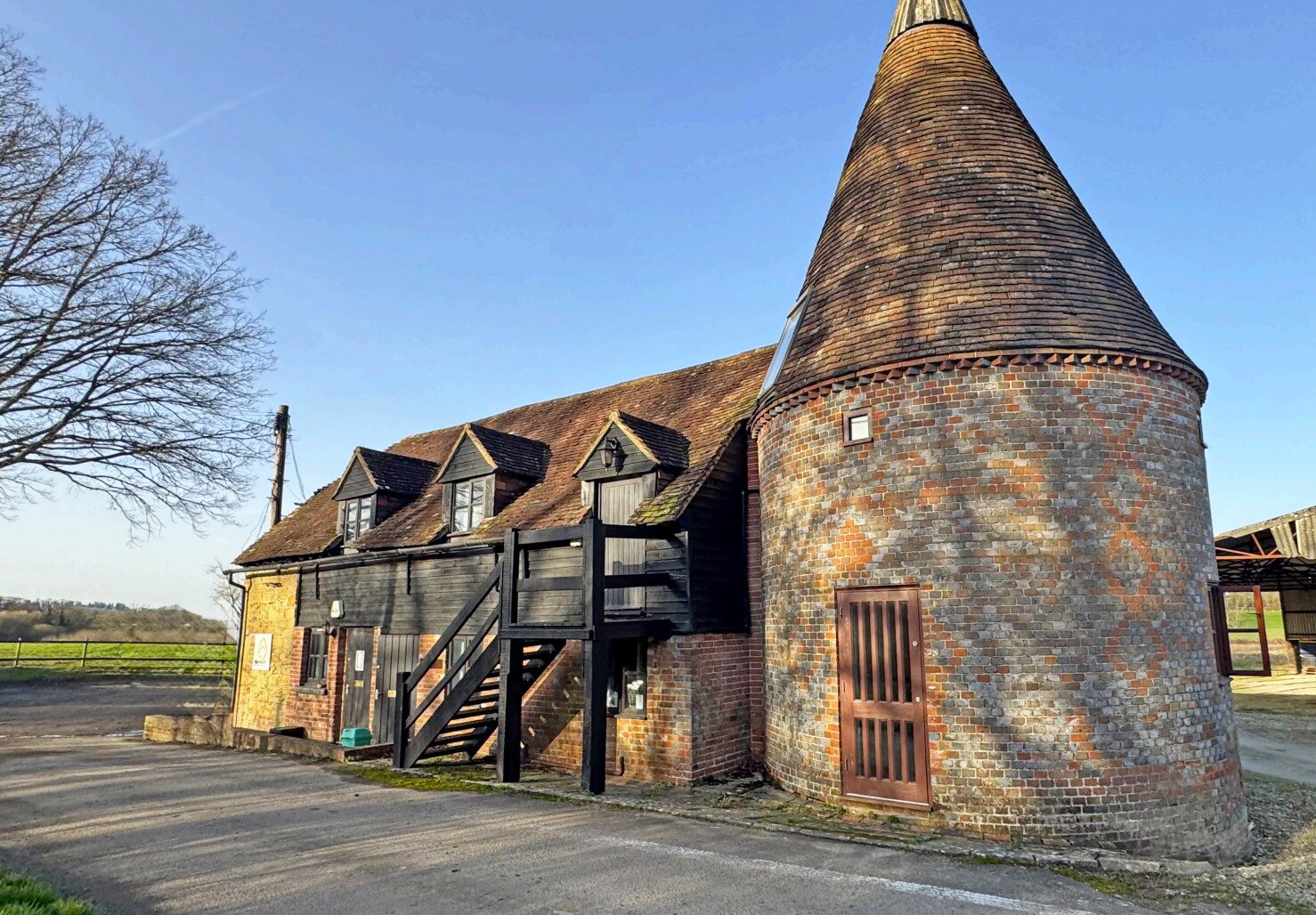 Cherry Gardens Hl, Groombridge for lease Building Photo- Image 1 of 4