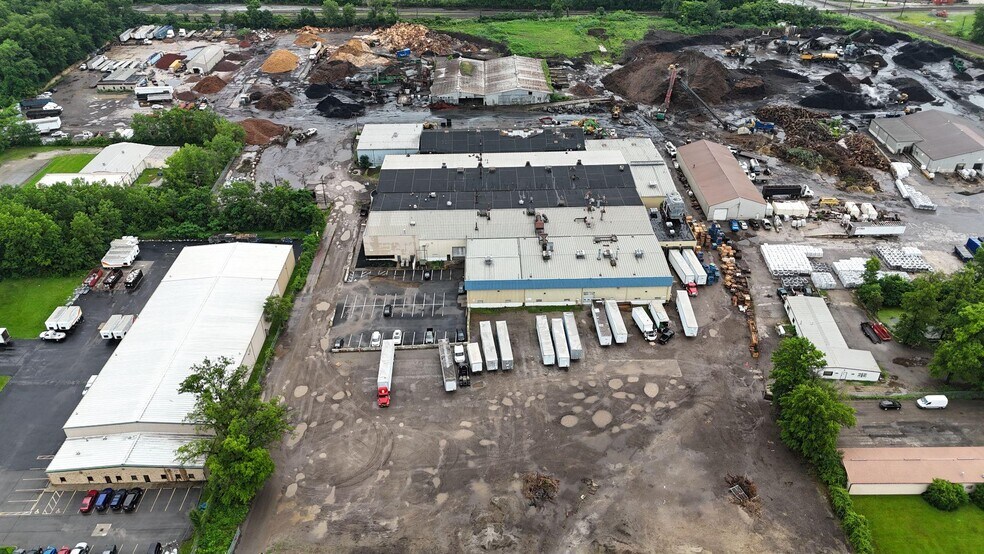 2100 Advance Ave, Columbus, OH à louer - Photo du bâtiment - Image 3 de 19