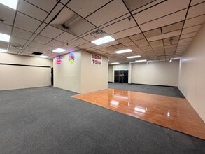 5611 N State Road 7, Fort Lauderdale, FL for lease Interior Photo- Image 1 of 13