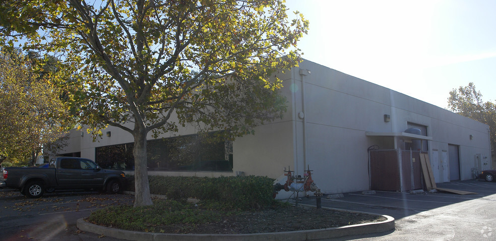 6670 Owens Dr, Pleasanton, CA for lease - Building Photo - Image 3 of 3