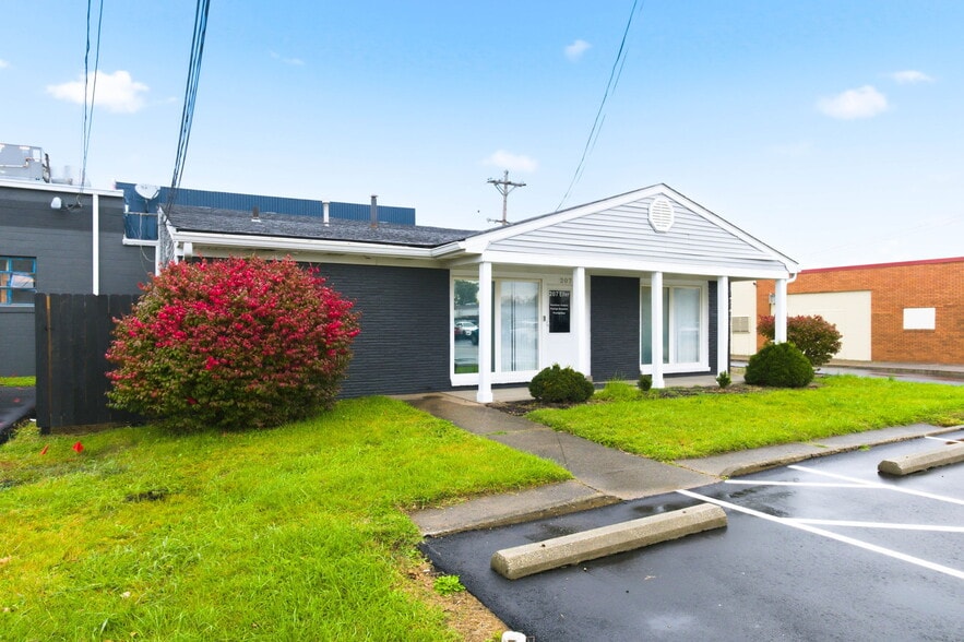 207 Eiler Ave, Louisville, KY for sale - Building Photo - Image 2 of 26