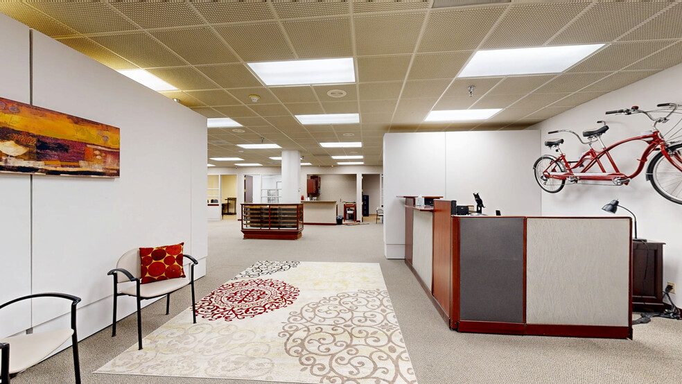 300 Walnut St, Des Moines, IA for sale - Matterport 3D Scan - Image 3 of 27