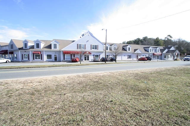 1 Trowbridge Rd, Bourne, MA for lease - Building Photo - Image 1 of 25