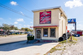 More details for 1411 E Busch Blvd, Tampa, FL - Retail for Sale