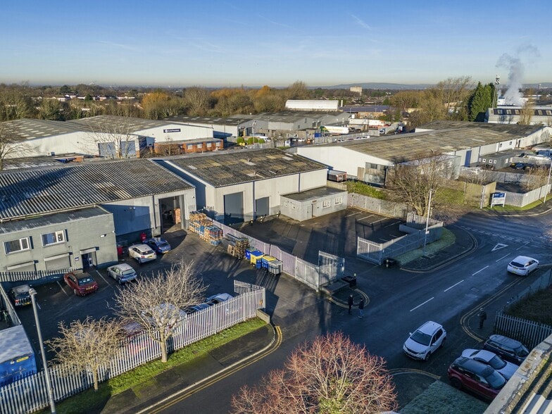 Ennis Clos, Manchester for lease - Building Photo - Image 3 of 18