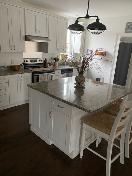 54 Atlantic Ave, Long Branch, NJ à vendre - Photo intérieure - Image 3 de 10