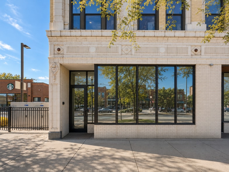 5250 N Broadway St, Chicago, IL à louer - Photo du bâtiment - Image 2 de 14