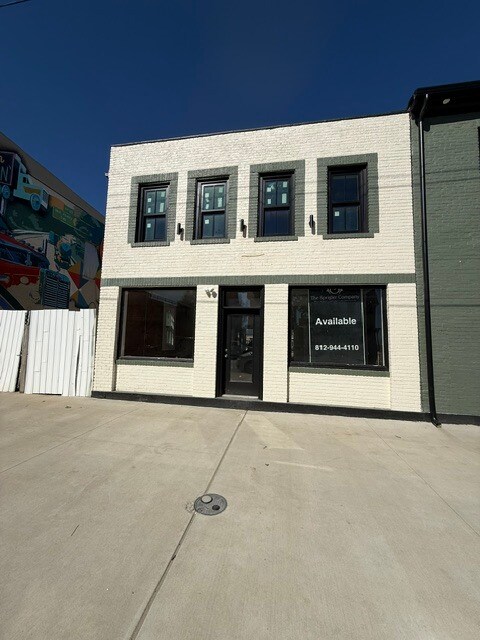 217 Main St, New Albany, IN for lease Primary Photo- Image 1 of 7