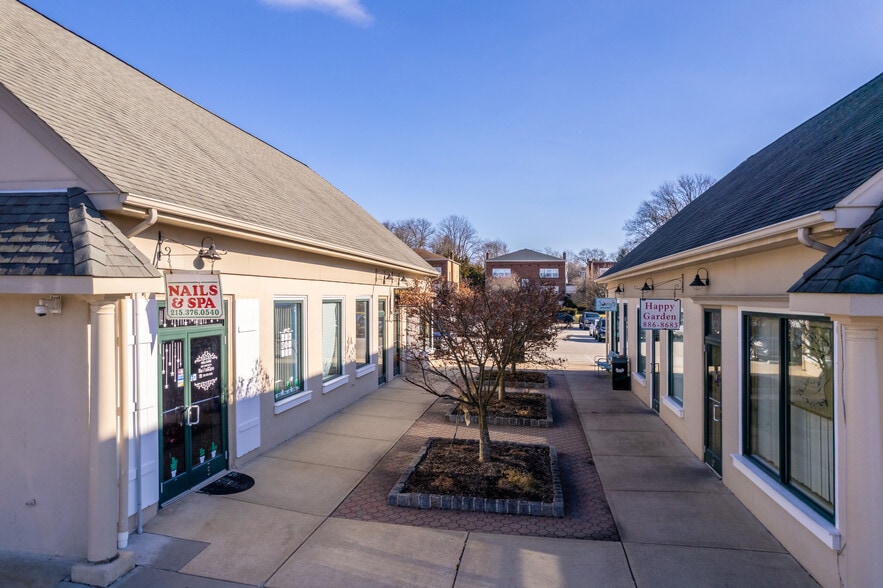 1320-1350 Bruce Rd, Oreland, PA à louer - Photo du bâtiment - Image 2 de 2