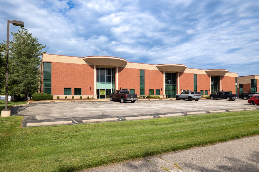 632-636 Trade Center Blvd, Chesterfield, MO à vendre - Photo du bâtiment - Image 3 de 10