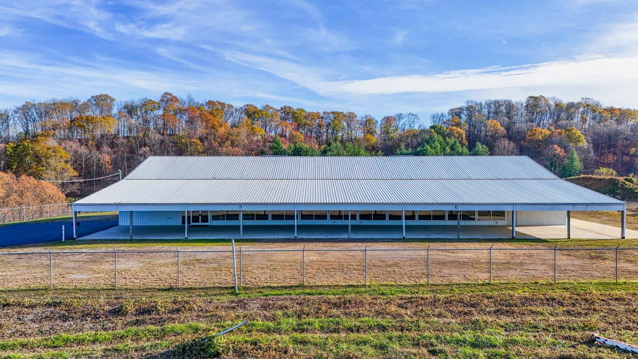 1251 Montvue Rd, Kingsport, TN à vendre Photo du bâtiment- Image 1 de 16