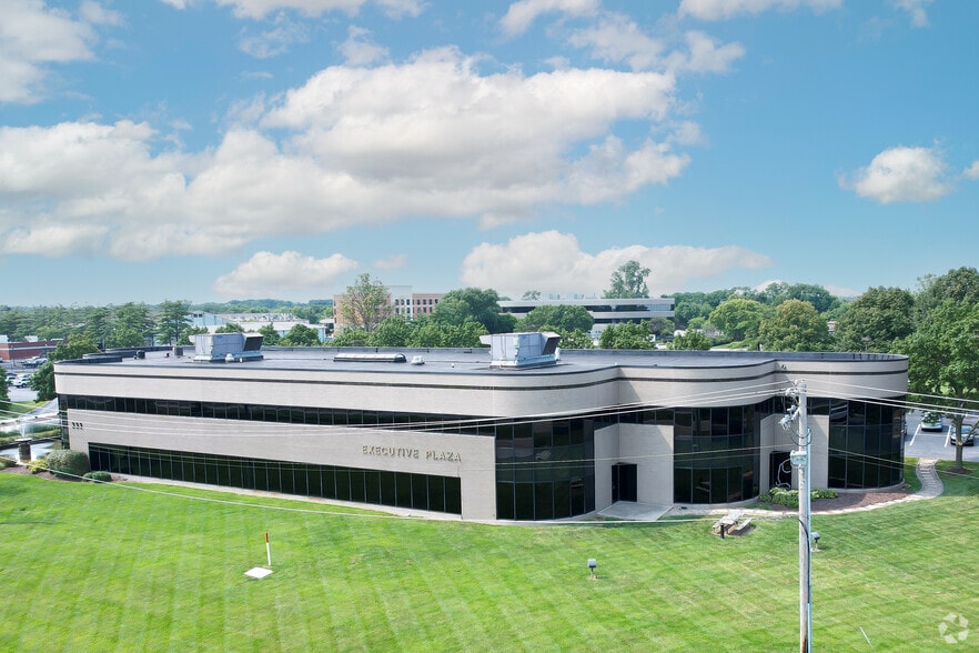 333 Salem Pl, Fairview Heights, IL for lease - Building Photo - Image 2 of 8