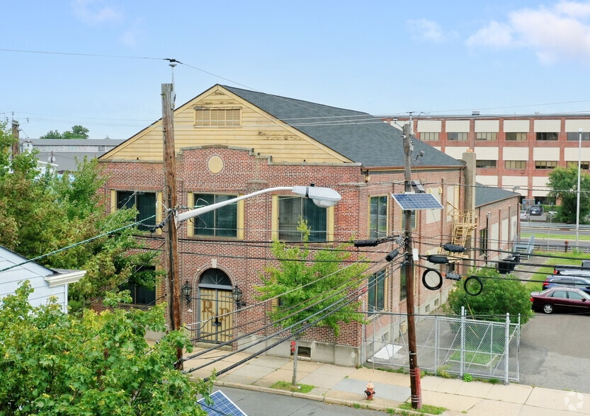 294 3rd St, Trenton, NJ à louer - Photo du bâtiment - Image 2 de 12
