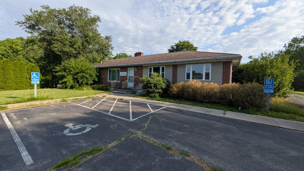 3044 Dayton-xenia Rd, Dayton, OH for sale - Building Photo - Image 2 of 3
