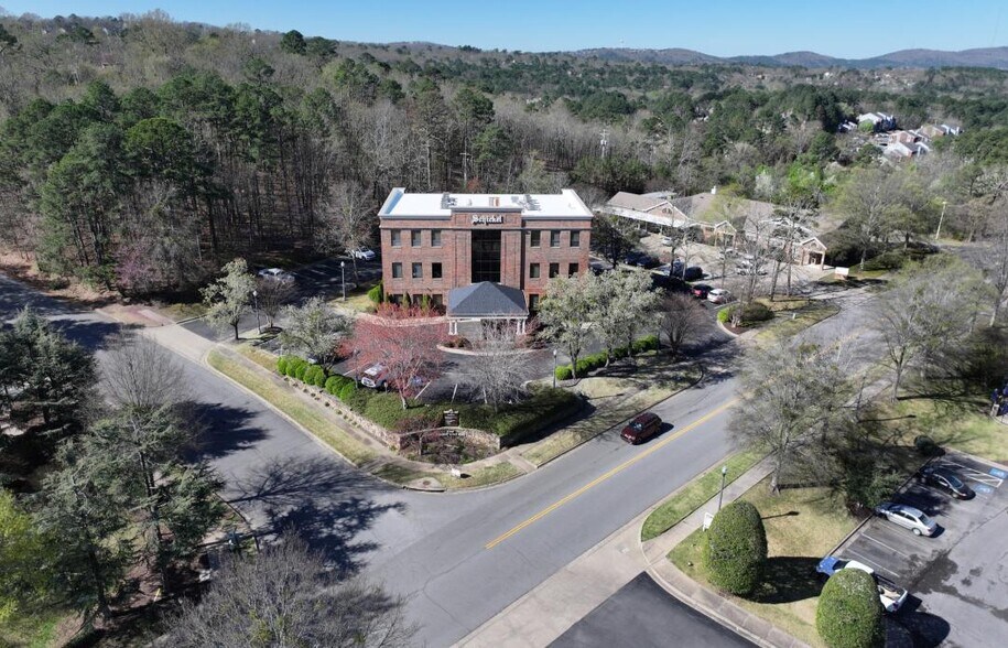 11601 Pleasant Ridge Rd, Little Rock, AR for lease - Building Photo - Image 1 of 2